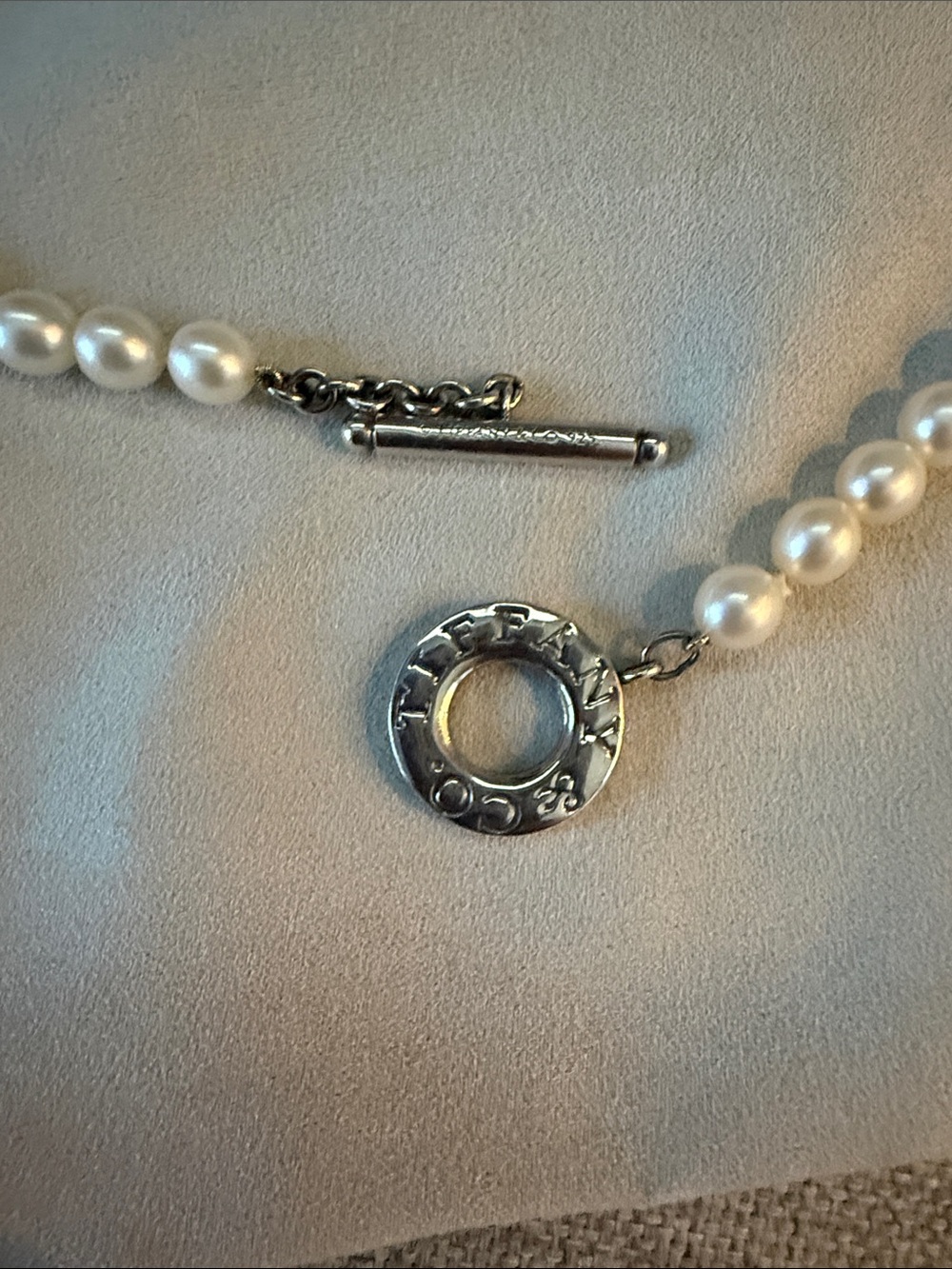 Tiffany & Co Sterling Silver & Pearl Set - Picture 5 of 7